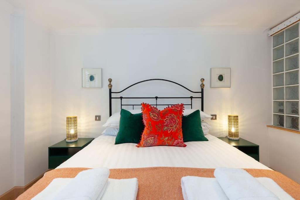 Apartment In The Heart Of The City Centre, Live Like A Local Oxford Exterior photo