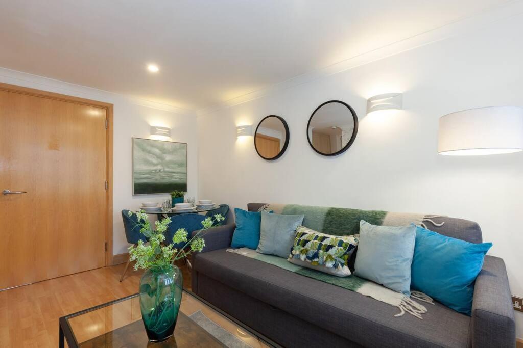 Apartment In The Heart Of The City Centre, Live Like A Local Oxford Exterior photo