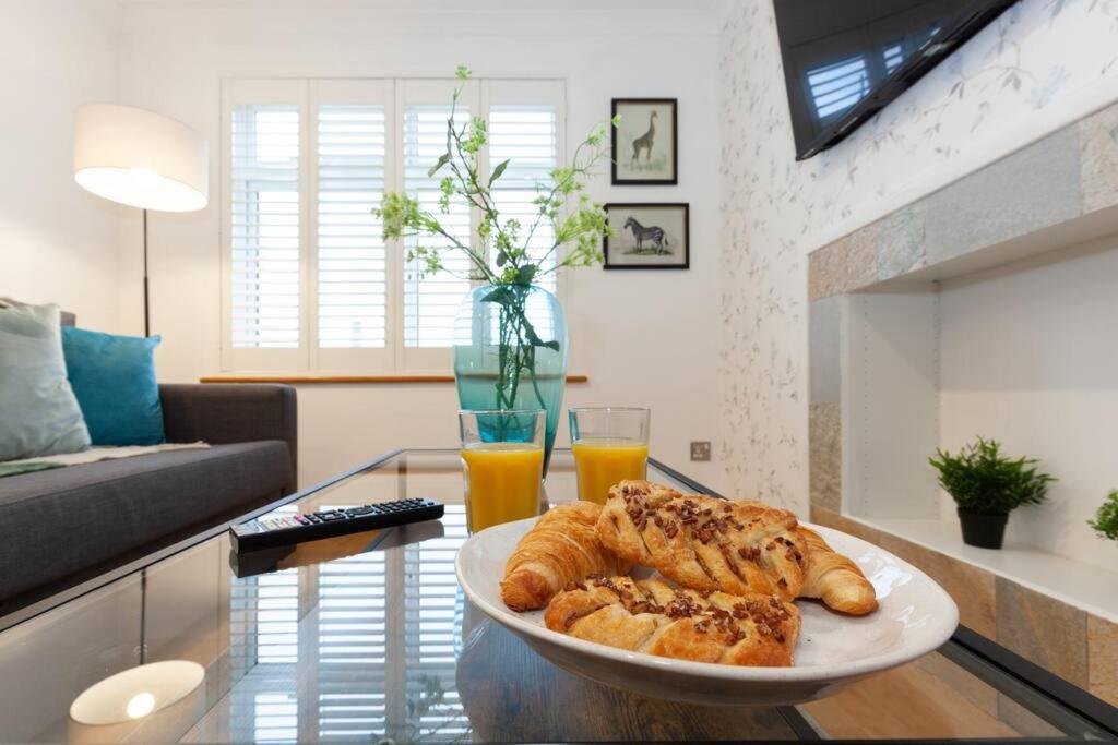 Apartment In The Heart Of The City Centre, Live Like A Local Oxford Exterior photo